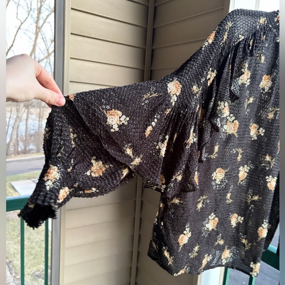 🆕⭐️Maje Floral Textured Blouse Black Ruffle Romantic Boho Top Size L (3) Chic - Picture 9 of 15